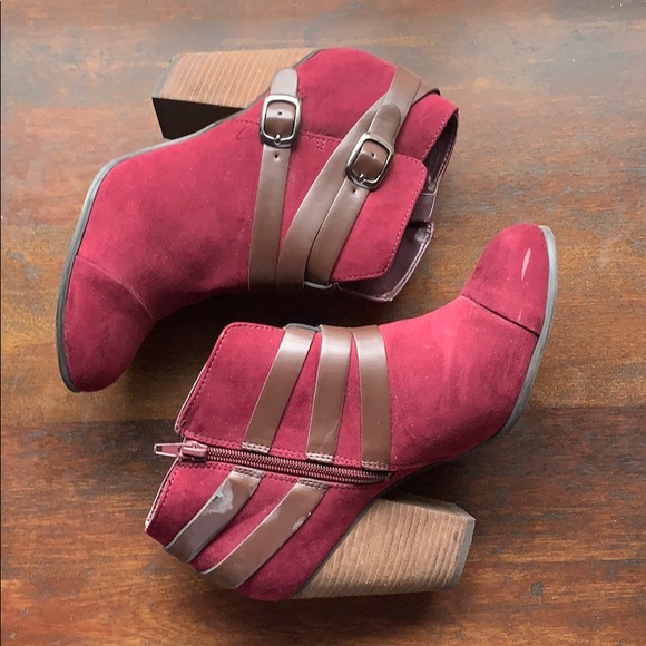 The “Cute Booties” Boots - Picture 2 of 7